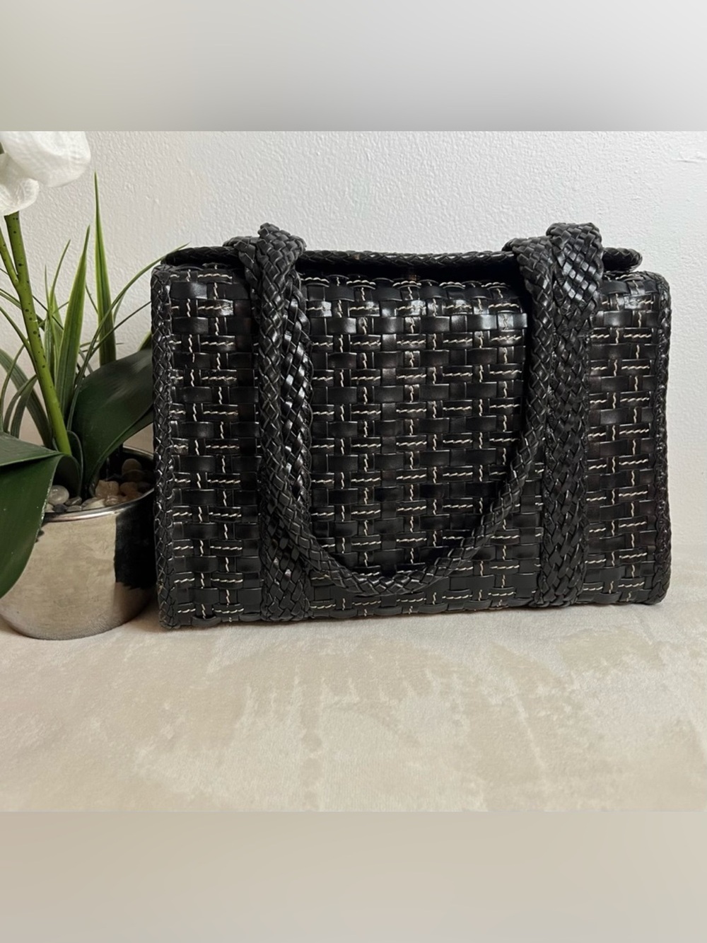 🩷 Elliott Lucca black woven leather tote 💚🩷💚